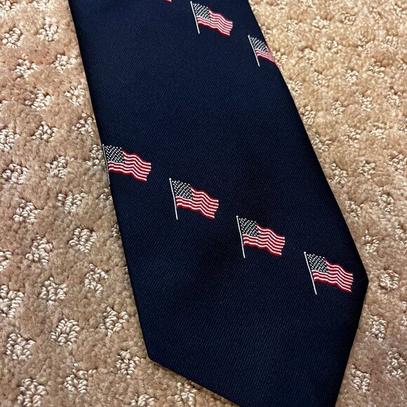 Vtg Americana American Flag Marshall Field & Co Necktie Tie Navy Blue Patriotic - Picture 2 of 5